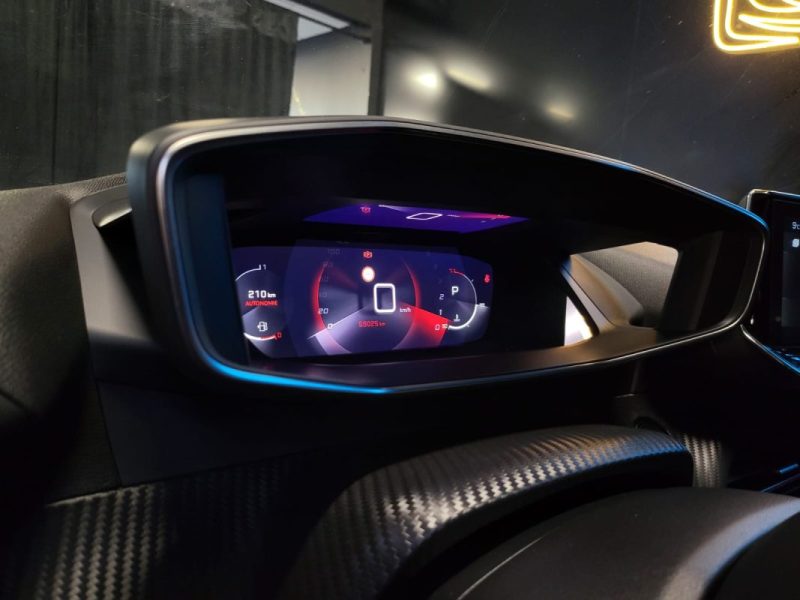 PEUGEOT 2008 1.2 PURETECH 130CH GT / PHARES DIRECTIONNELS + CONDUITE SEMI-AUTONOME / 