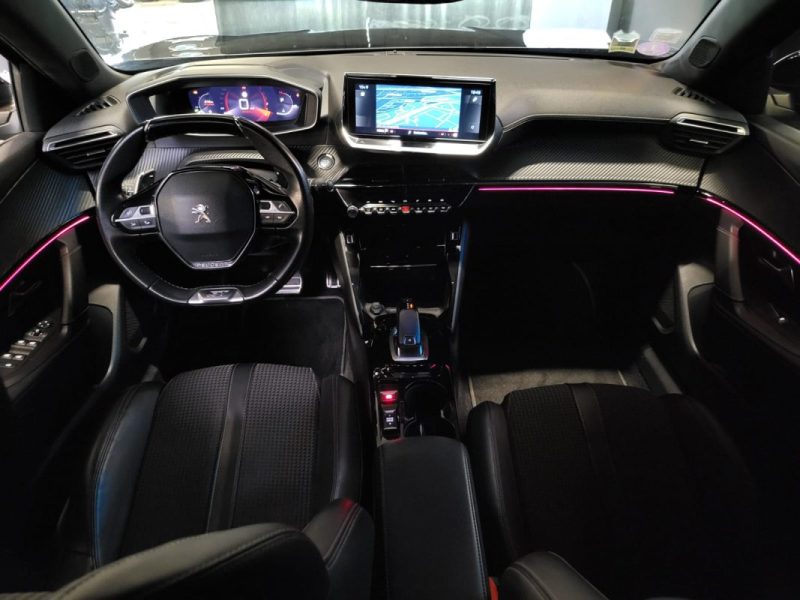 PEUGEOT 2008 1.2 PURETECH 130CH GT / PHARES DIRECTIONNELS + CONDUITE SEMI-AUTONOME / 