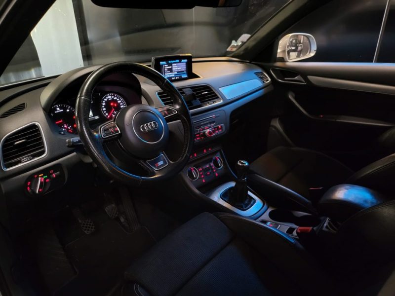 AUDI Q3 2.0 TDI 120CH S LINE / ATTELAGE + DRIVE SELECT /