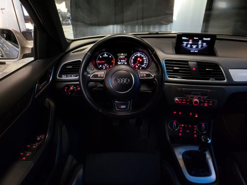 AUDI Q3 2.0 TDI 120CH S LINE / ATTELAGE + DRIVE SELECT /