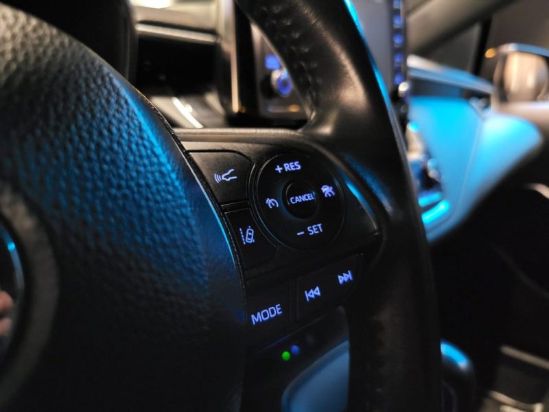 TOYOTA COROLLA 1.8 122H HYRIDE JBL EDITION 