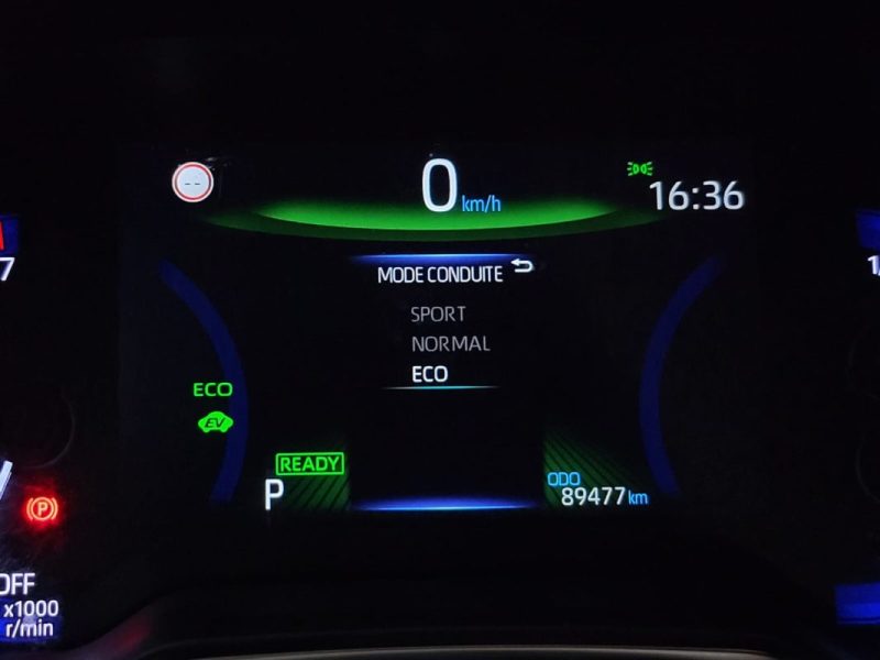 TOYOTA COROLLA 1.8 122H HYRIDE JBL EDITION 