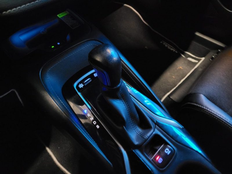 TOYOTA COROLLA 1.8 122H HYRIDE JBL EDITION 