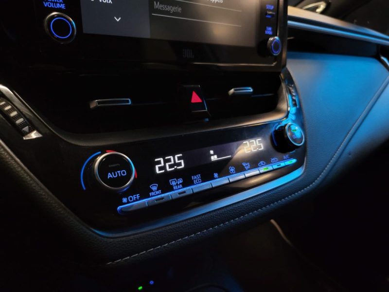 TOYOTA COROLLA 1.8 122H HYRIDE JBL EDITION 