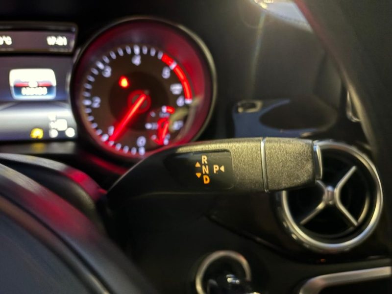 Mercedes GLA 200 CDI 136CH EDITION 4MATIC - 🌤 Toit ouvrant - 🎥 Caméra de recul - ✅ Garantie