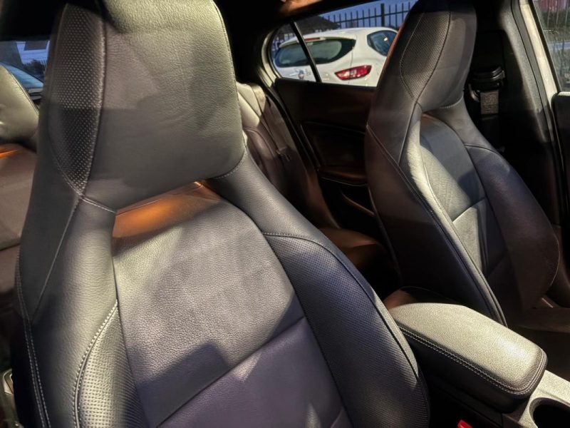 Mercedes GLA 200 CDI 136CH EDITION 4MATIC - 🌤 Toit ouvrant - 🎥 Caméra de recul - ✅ Garantie