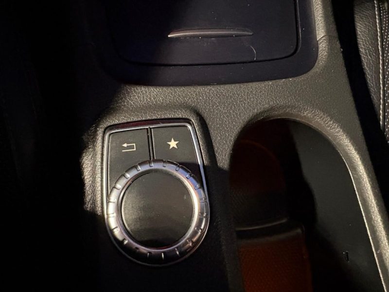 Mercedes GLA 200 CDI 136CH EDITION 4MATIC - 🌤 Toit ouvrant - 🎥 Caméra de recul - ✅ Garantie