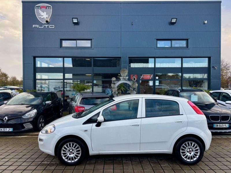 FIAT PUNTO 1.2 8V 69CH EASY 5P POP 2017