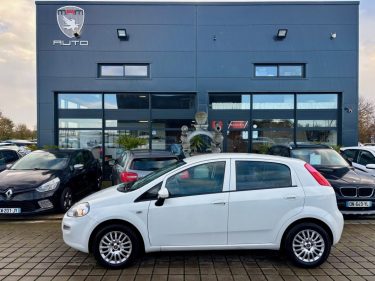 FIAT PUNTO 1.2 8V 69CH EASY 5P POP 2017
