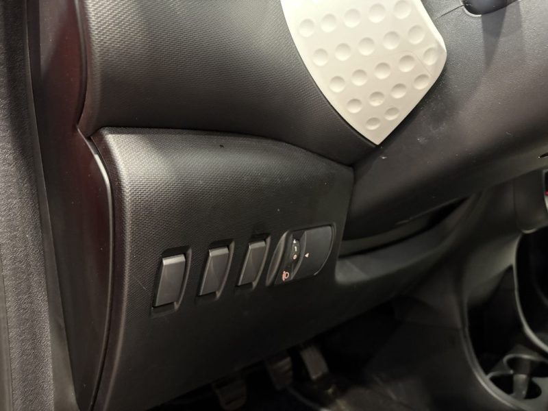 Renault Twingo 3  1.0 SCE 70CH 2015 - Ideal Jeune Permis - Bluetooth - Faible consomation