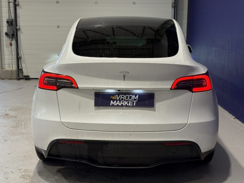 Tesla Model Y Standard  RWD 2023 - 40 000KM - Full option - Entretien ok 