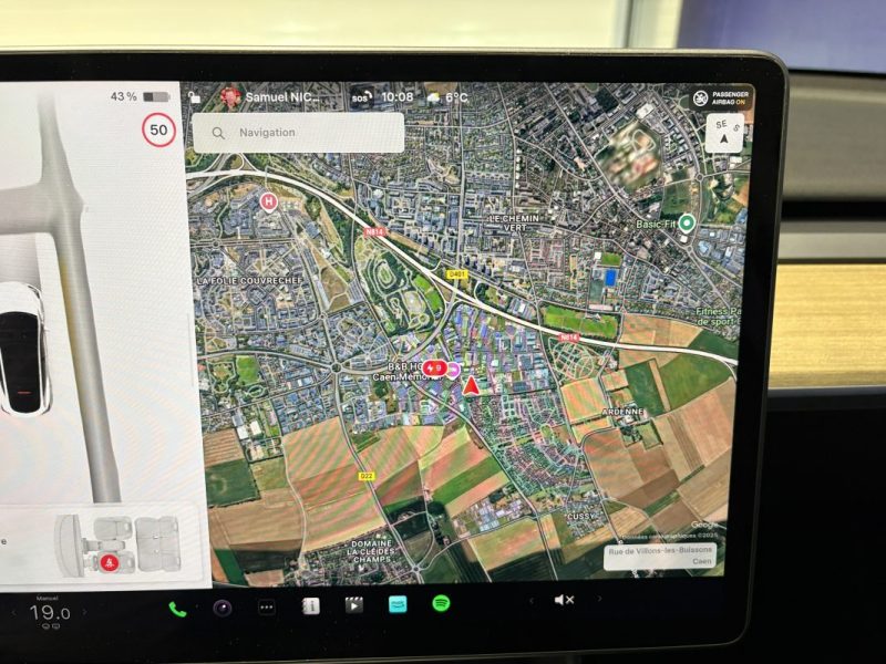 Tesla Model Y Standard  RWD 2023 - 40 000KM - Full option - Entretien ok 