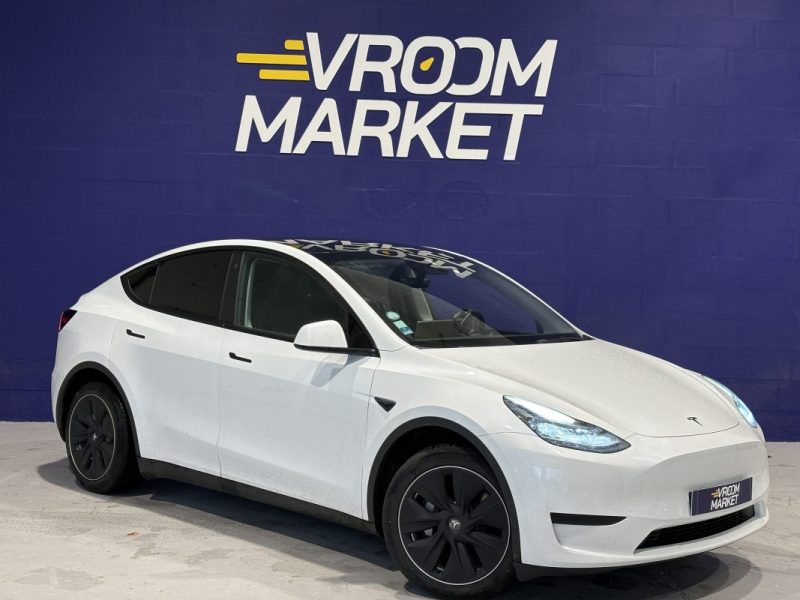 Tesla Model Y Standard  RWD 2023 - 40 000KM - Full option - Entretien ok 