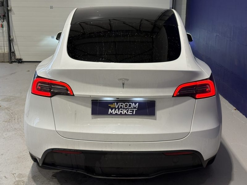 Tesla Model Y Standard  RWD 2023 - 40 000KM - Full option - Entretien ok 