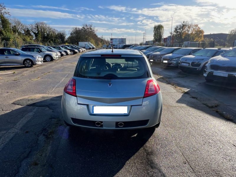 RENAULT MEGANE 2.0I - 16V TURBO RS 2005 225ch