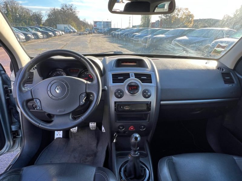 RENAULT MEGANE 2.0I - 16V TURBO RS 2005 225ch