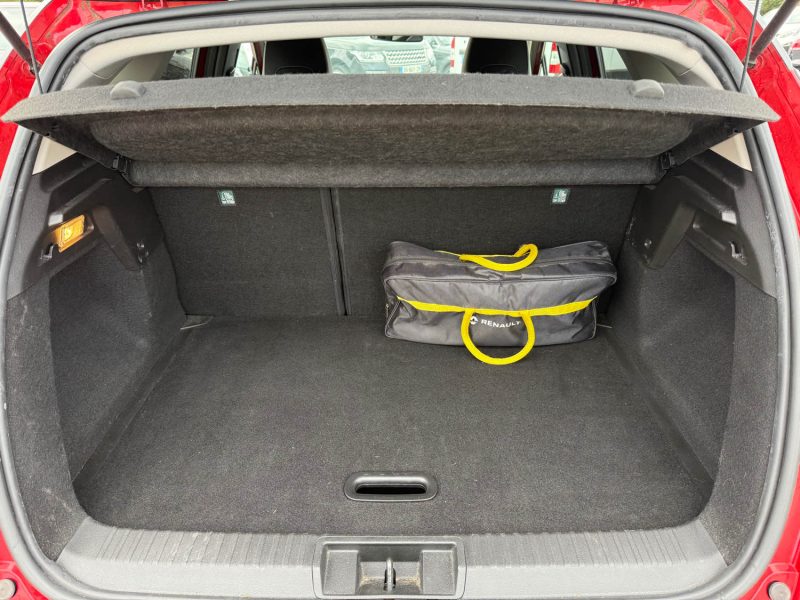 RENAULT CAPTUR II TCE 130 EDC FAP INTENS 74MKM