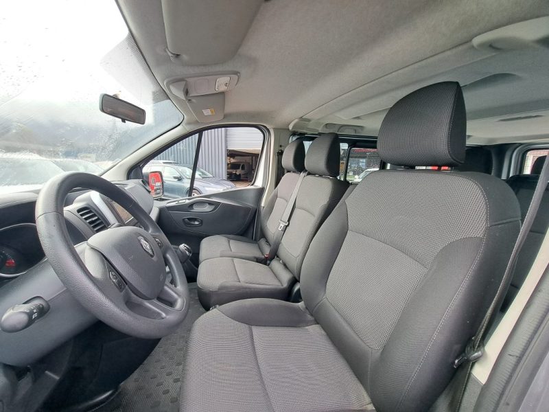 RENAULT TRAFIC 2.0 BLUE DCI 145 CV 9 PLACES ECRAN GPS   2020