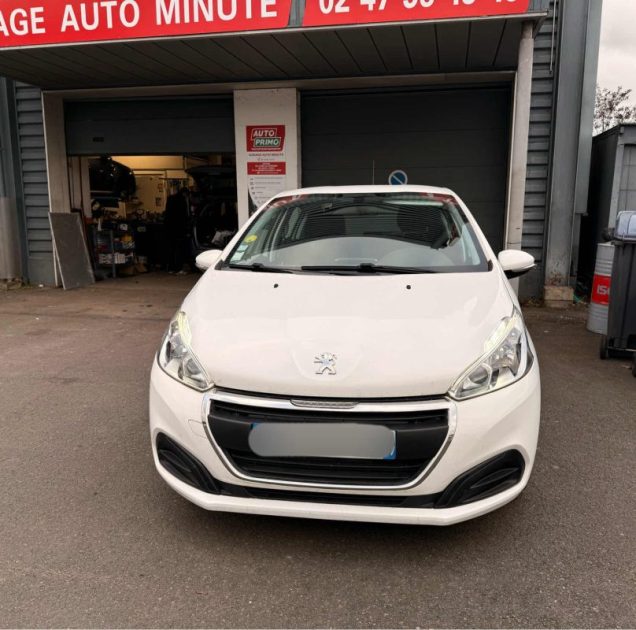 PEUGEOT 208 1.5 BlueHDi 100 CV - Climatisation & Bluetooth - Garantie 12 mois