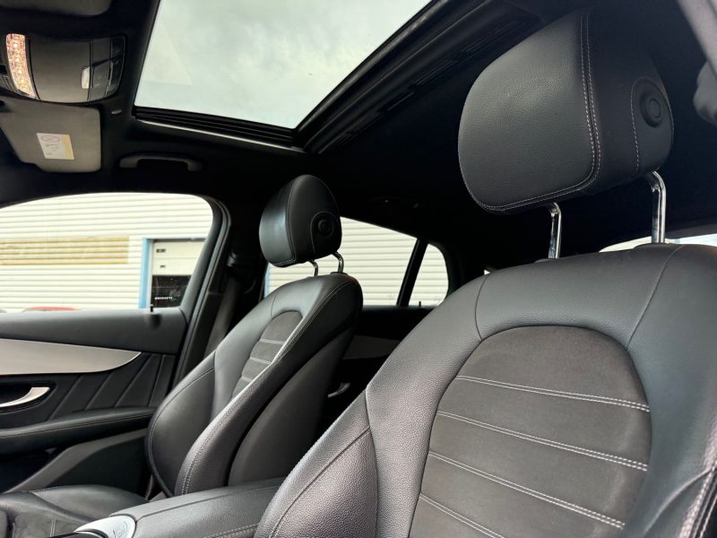 MERCEDES GLC COUPE 300E 9G-TRONIC 4MATIC AMG LINE 2020