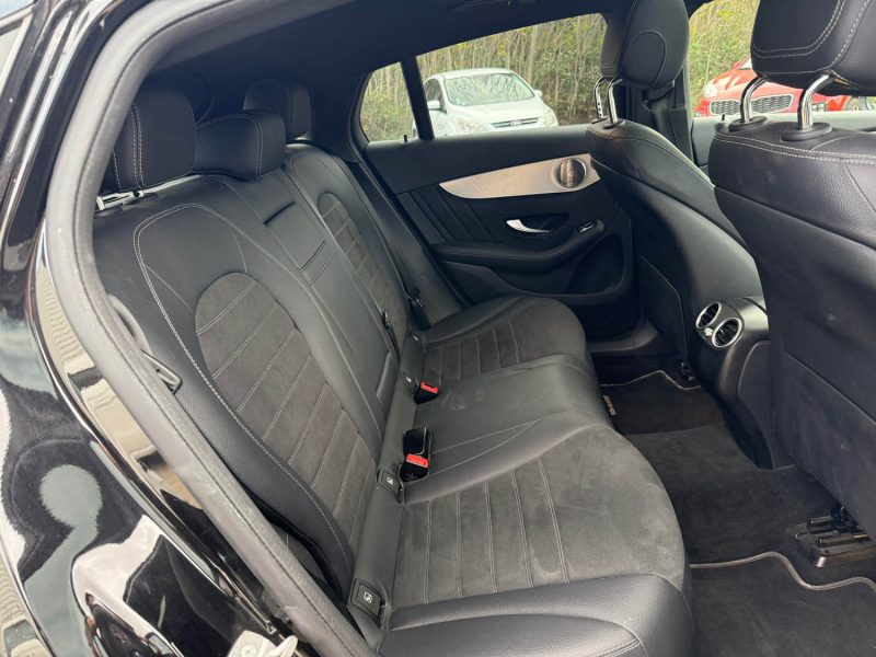 MERCEDES GLC COUPE 300E 9G-TRONIC 4MATIC AMG LINE 2020