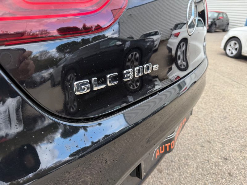 MERCEDES GLC COUPE 300E 9G-TRONIC 4MATIC AMG LINE 2020