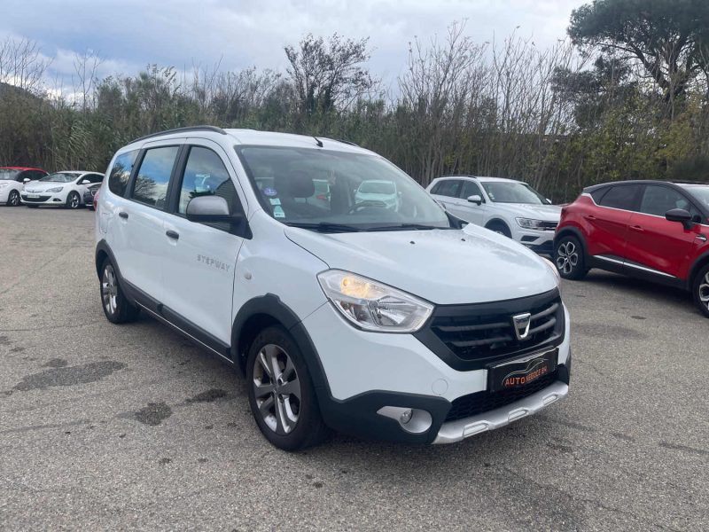 DACIA LODGY  1.2 TCE 115CH STEPWAY EURO6 7 PLACES 2015