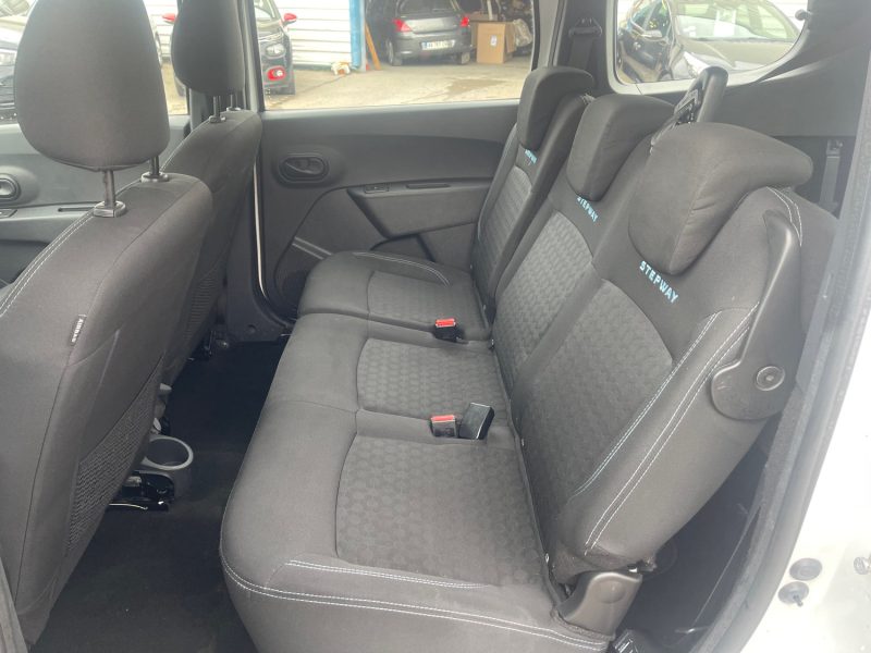 DACIA LODGY  1.2 TCE 115CH STEPWAY EURO6 7 PLACES 2015
