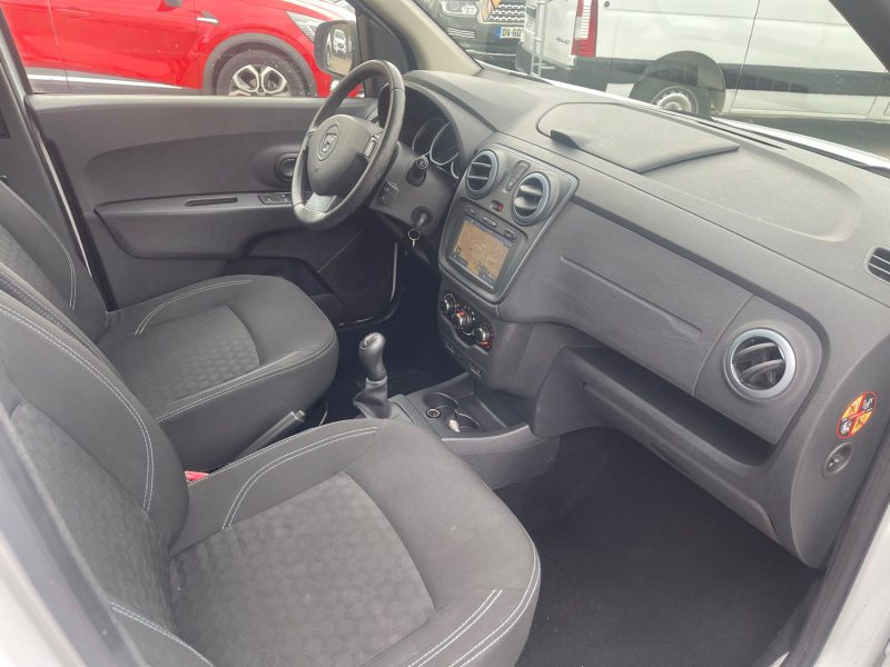 DACIA LODGY  1.2 TCE 115CH STEPWAY EURO6 7 PLACES 2015