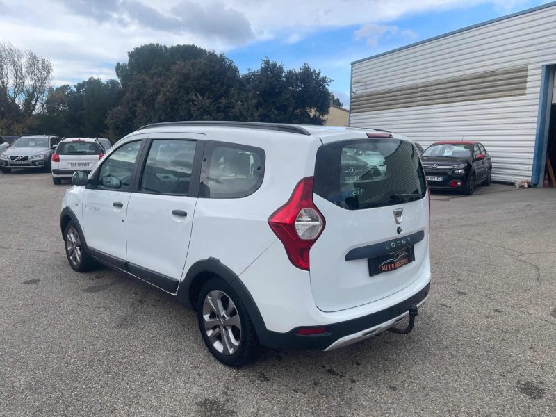 DACIA LODGY  1.2 TCE 115CH STEPWAY EURO6 7 PLACES 2015