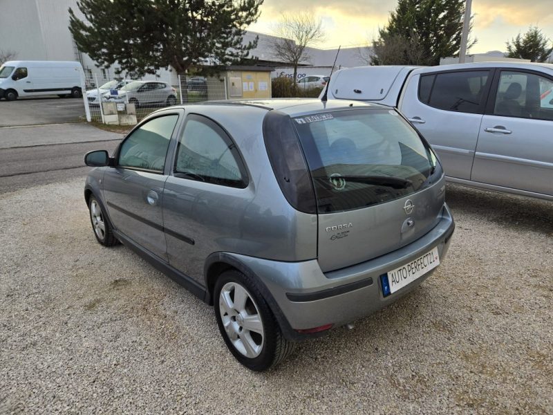 OPEL CORSA C 1.3 CDTI 1248CM3 70CV  2004