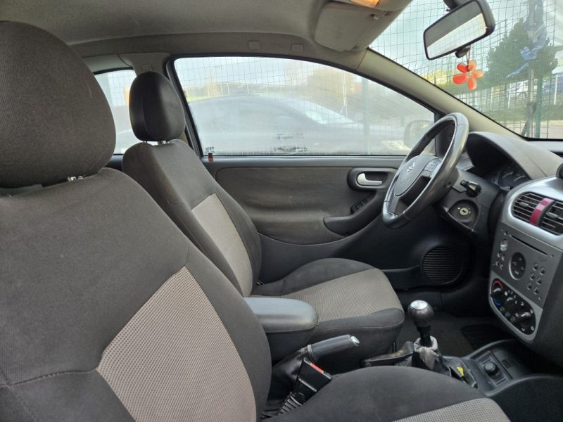 OPEL CORSA C 1.3 CDTI 1248CM3 70CV  2004