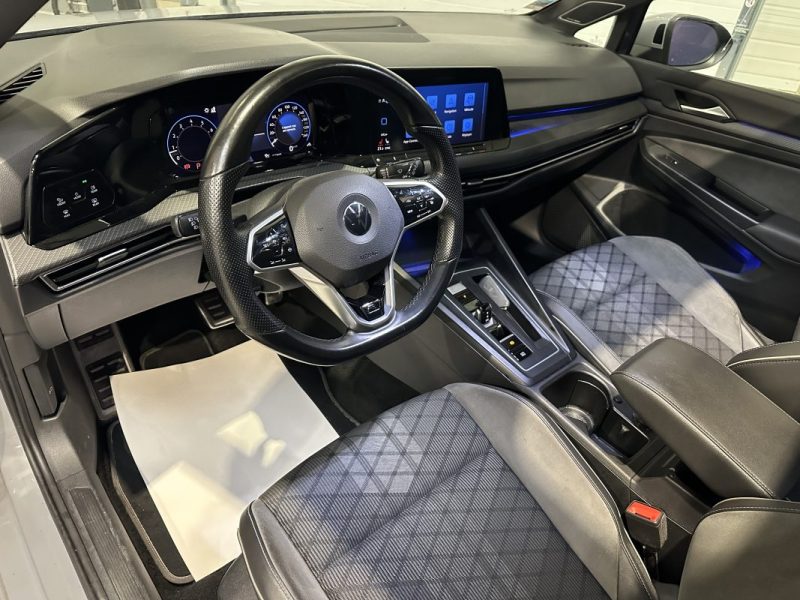 VOLKSWAGEN GOLF 8 1.5 e-TSI 150CH DSG7 R-LINE / TOIT OUVRANT / H&K