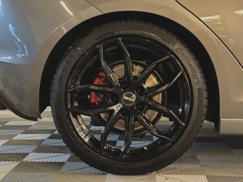 ALFA ROMEO GIULIETTA VELOCE 1750 TBI 240CH 