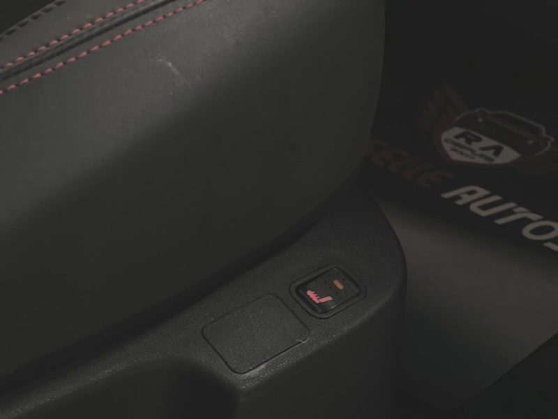 ALFA ROMEO GIULIETTA VELOCE 1750 TBI 240CH 