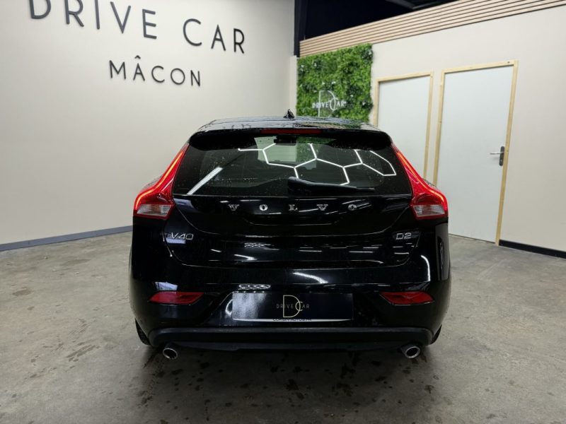 VOLVO V40 D2 120 R-DESIGN 2020