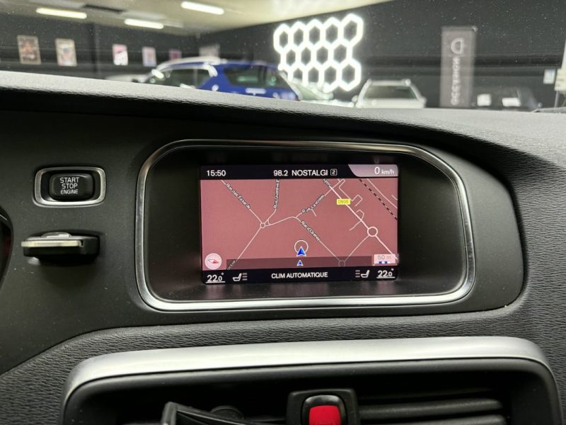 VOLVO V40 D2 120 R-DESIGN 2020