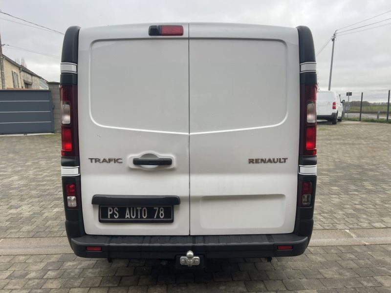 Renault Trafic 2.0L DCI L2H1Confort 