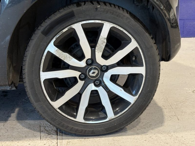 Renault Twingo 3 70CH 2015 -  intense - Ideal Jeune Permis - Commande au volants - jantes aluminium 