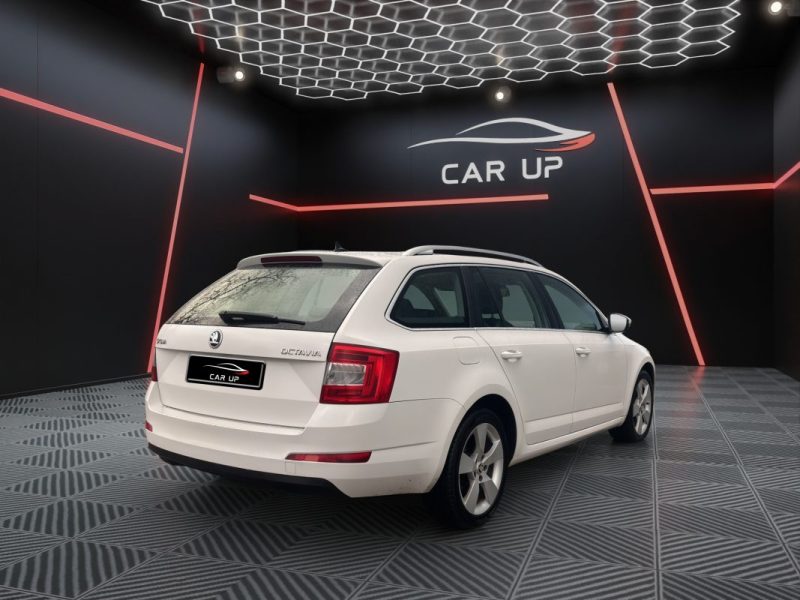 SKODA OCTAVIA 1.6 TDI GREEN TEC ELEGANCE 105 CV DSG7 