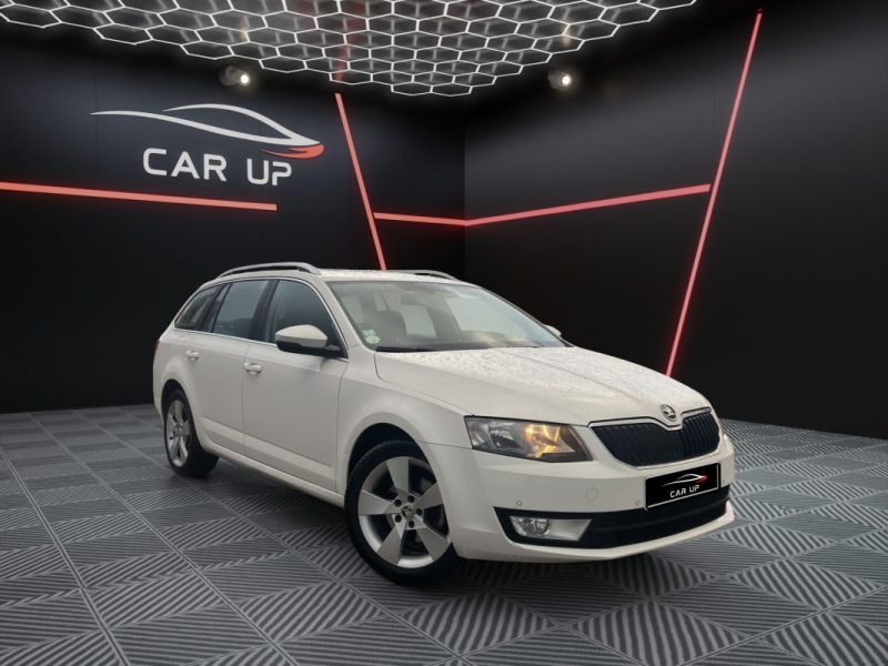 SKODA OCTAVIA 1.6 TDI GREEN TEC ELEGANCE 105 CV DSG7 