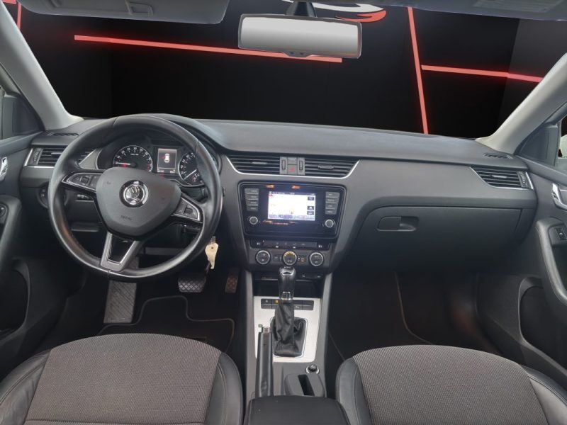 SKODA OCTAVIA 1.6 TDI GREEN TEC ELEGANCE 105 CV DSG7 