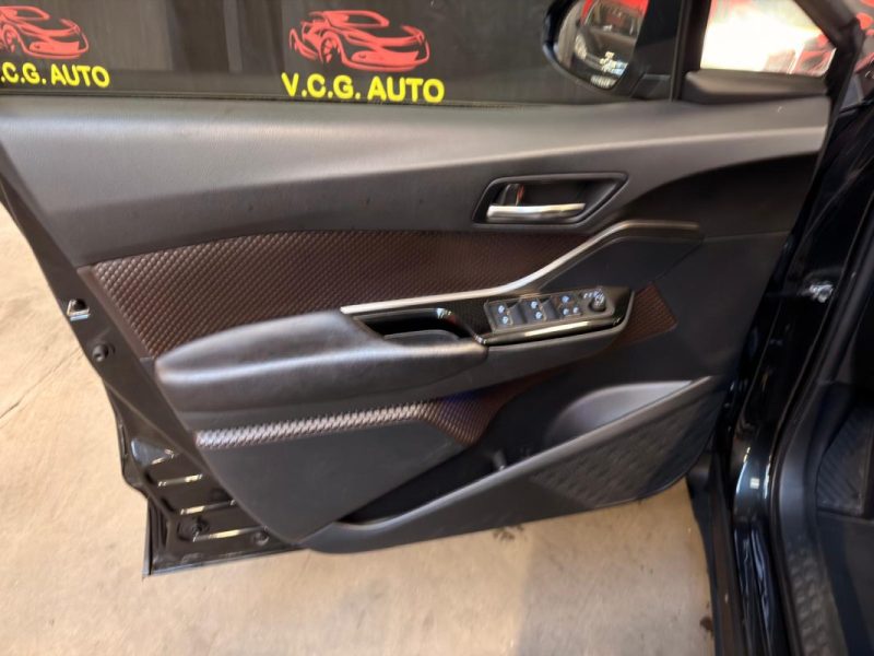 TOYOTA C-HR 1.2 Turbo 116ch Graphic 2WD 