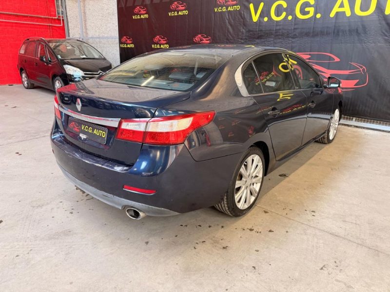 RENAULT LATITUDE 2.0 dCi 175 Initial 