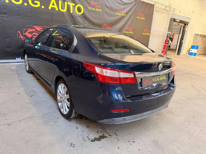 RENAULT LATITUDE 2.0 dCi 175 Initial 