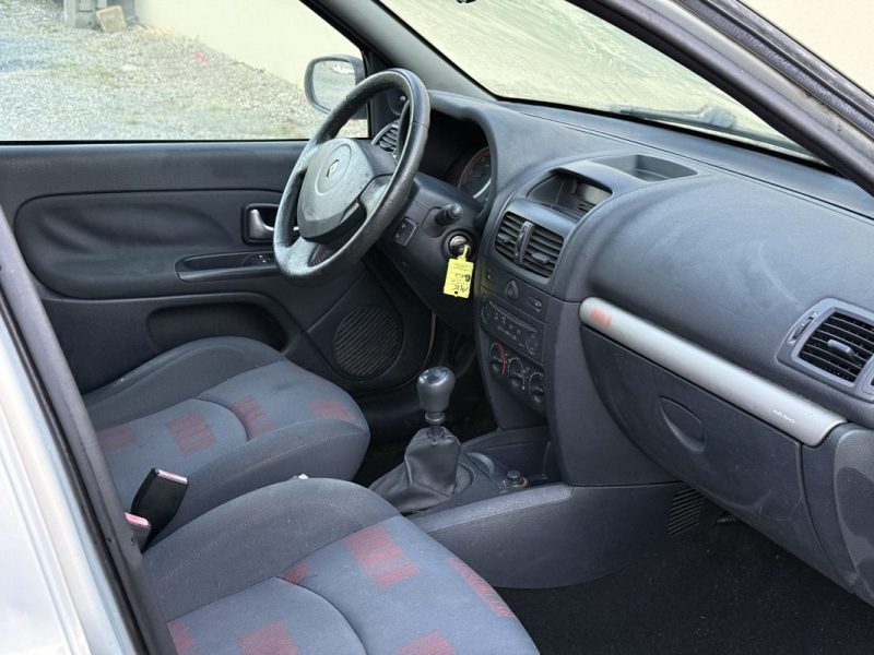 RENAULT CLIO AUTHENTIQUE 1.5 DCI 65CV CAMPUS 2004 223 000KM 