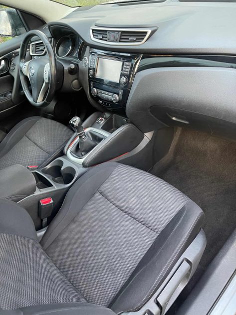 🎯 Nissan Qashqai 2 – 1.2 DIG-T N-Connecta  / Toit Panoramique / Super Affaire 