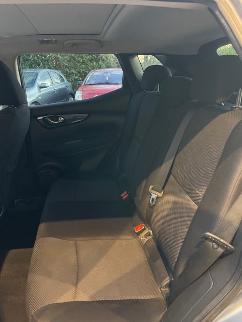 🎯 Nissan Qashqai 2 – 1.2 DIG-T N-Connecta  / Toit Panoramique / Super Affaire 