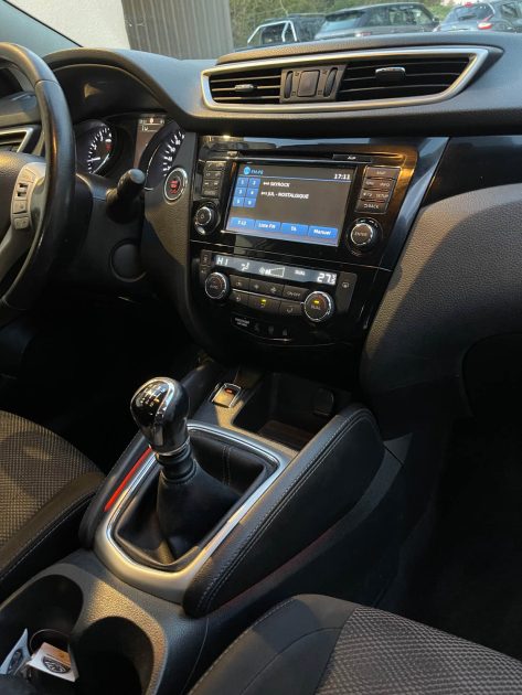🎯 Nissan Qashqai 2 – 1.2 DIG-T N-Connecta  / Toit Panoramique / Super Affaire 