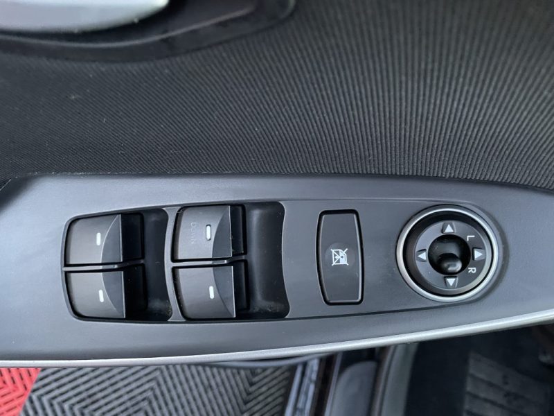 HYUNDAI I30 1.4 CRDI 90 CV      GARANTIE 3/12 MOIS 2012